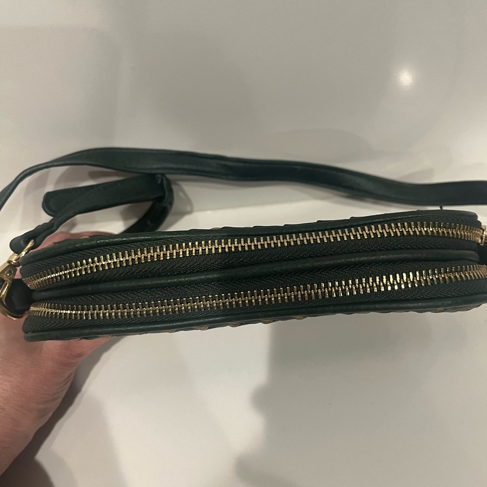 Mali + Lili Woven Vegan Crossbody Bag Forest Green - Picture 5 of 7